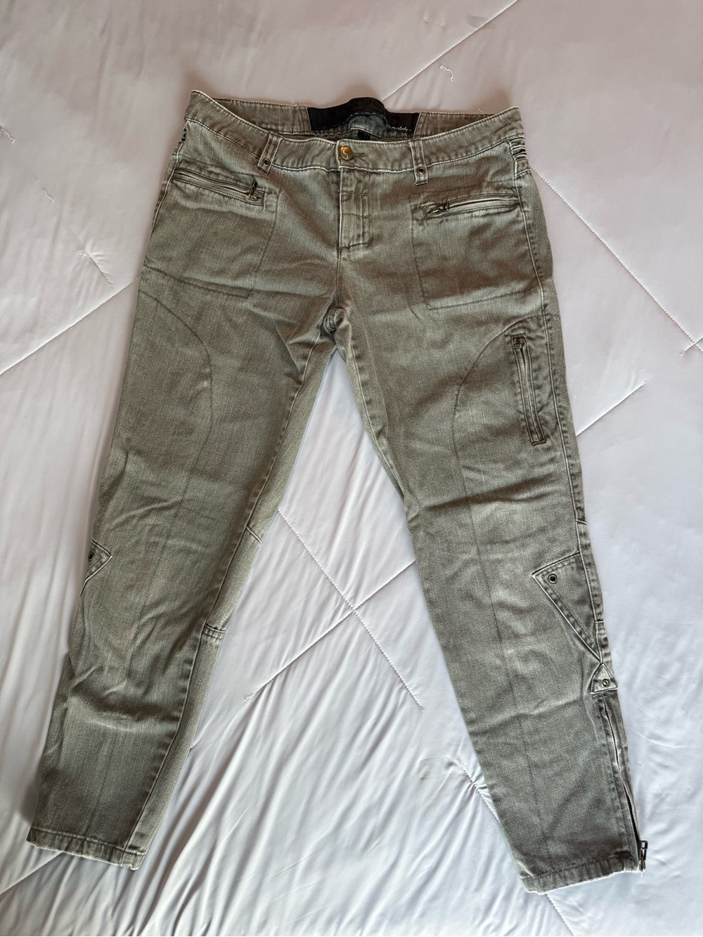 Joe's Jeans Slim Cargo Zipper Detail Jeans in Olive Capri